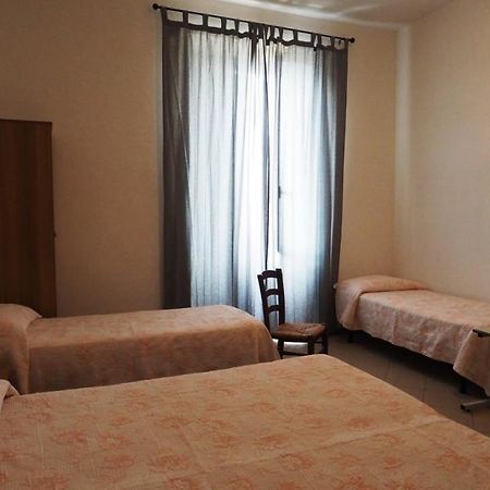 Residenza Pitigliano Gens Petilia - Nuova Gestione Hotel Ngoại thất bức ảnh