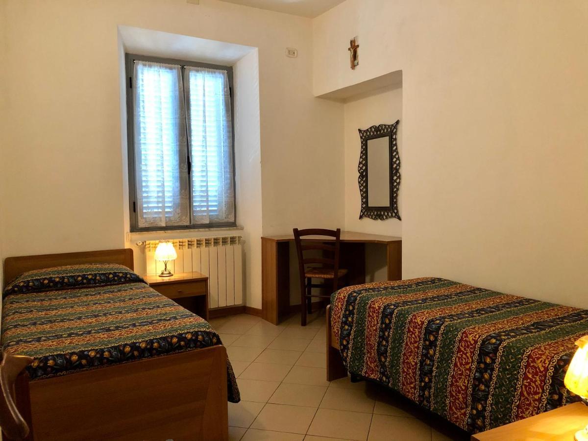 Residenza Pitigliano Gens Petilia - Nuova Gestione Hotel Ngoại thất bức ảnh
