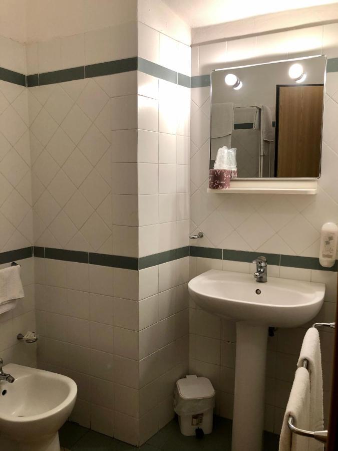 Residenza Pitigliano Gens Petilia - Nuova Gestione Hotel Ngoại thất bức ảnh