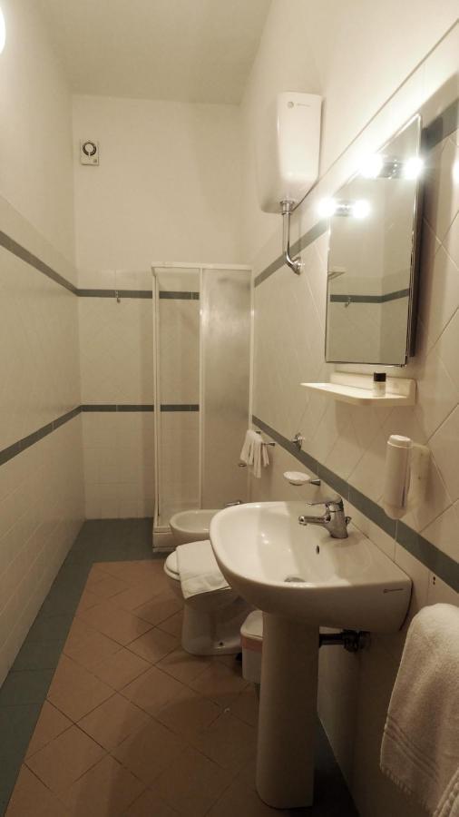 Residenza Pitigliano Gens Petilia - Nuova Gestione Hotel Ngoại thất bức ảnh