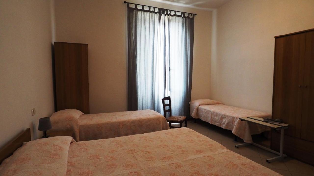 Residenza Pitigliano Gens Petilia - Nuova Gestione Hotel Ngoại thất bức ảnh